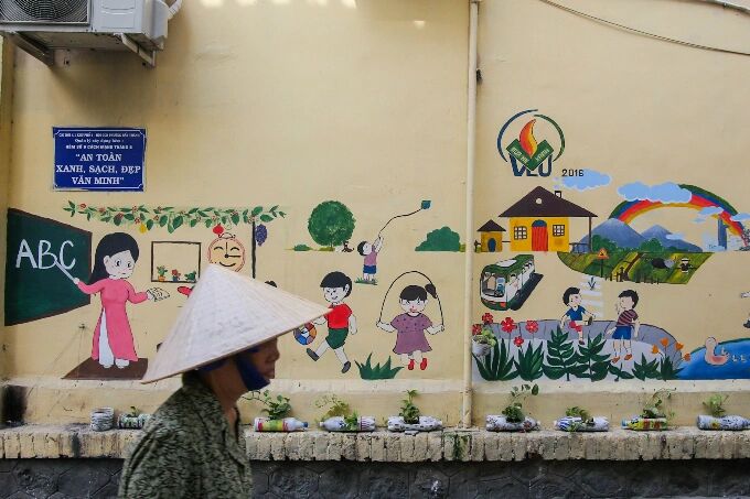 Where solo travelers become a community